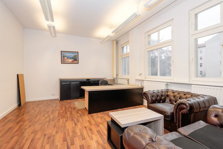 Erstes Zimmer