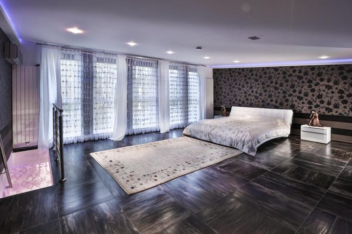 Schlafzimmer 1