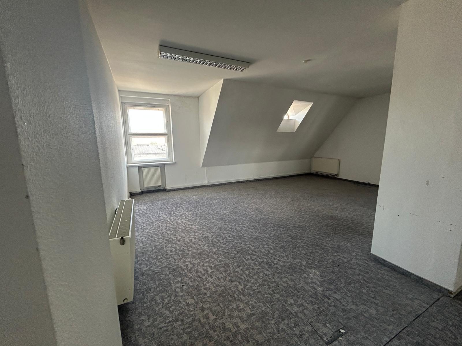 833 m² als Heim/Pflege oder Betreutes Wohnen (Gewerblich)